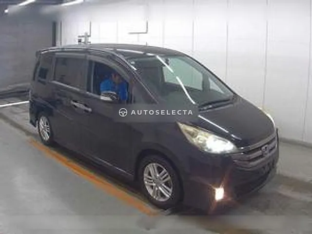 Honda Stepwgn 2009, auction grade 4