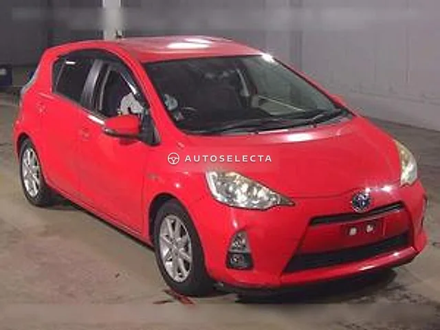 Toyota Aqua 2013, auction grade 4