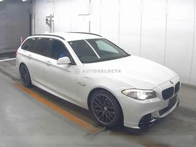 BMW 5 Series 2011, auction grade 3.5