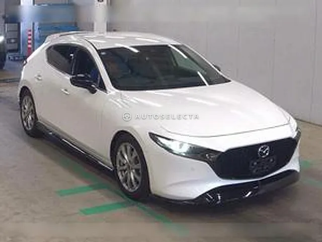 Mazda MAZDA3 Fastback 2019, auction grade 4