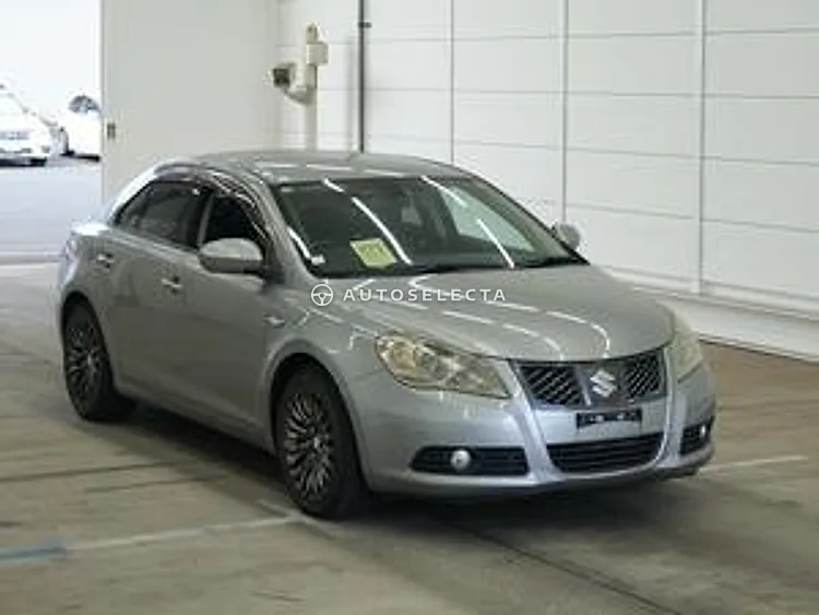 Suzuki Kizashi 2012, photo 1 of 1