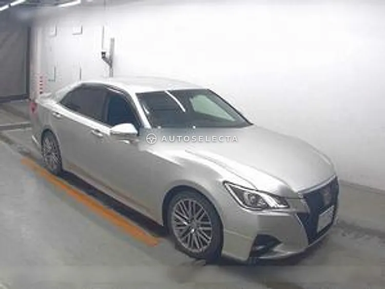 Toyota Crown 2016, photo 1 of 1