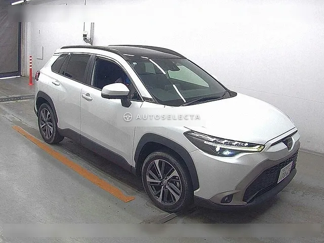 Toyota Corolla Cross 2023, auction grade R