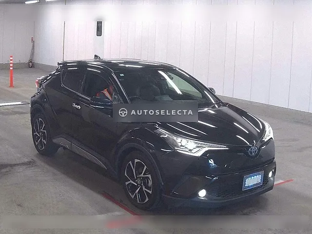 Toyota C-HR 2017, auction grade 4