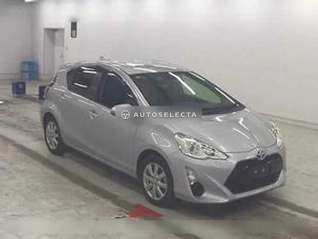Toyota Aqua 2016, auction grade 4