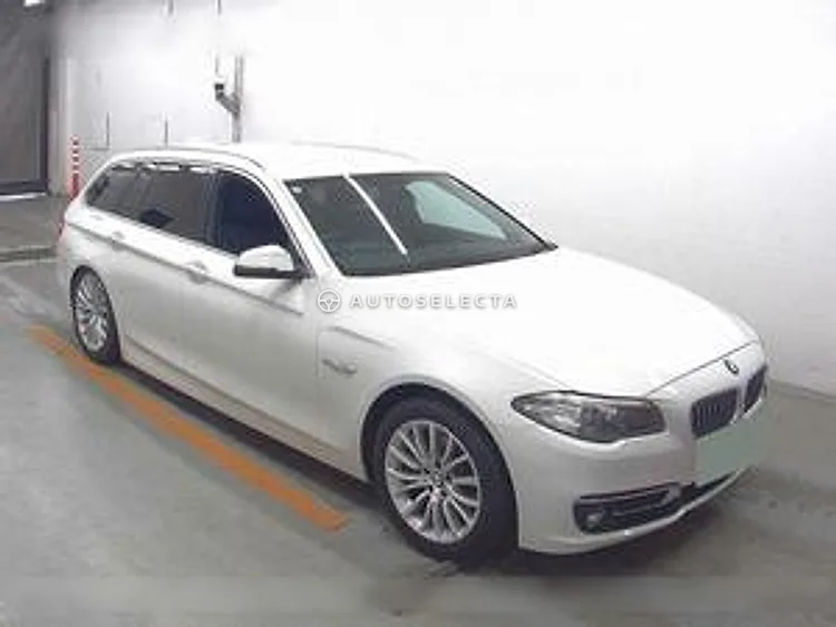 BMW 5 Series 2014, photo 1 of 6