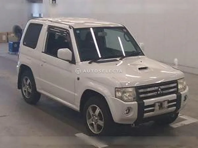 Mitsubishi Pajero Mini 2010, auction grade 3.5