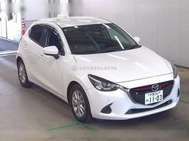 Mazda Demio 2019, auction grade R