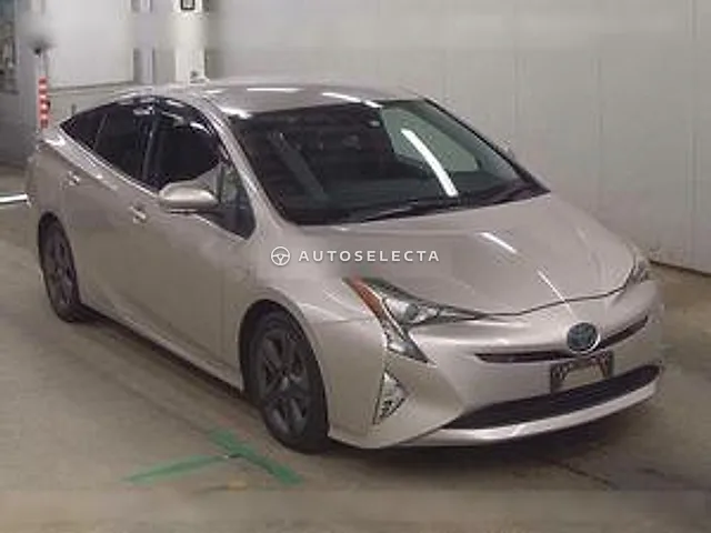 Toyota Prius 2016, auction grade 3.5