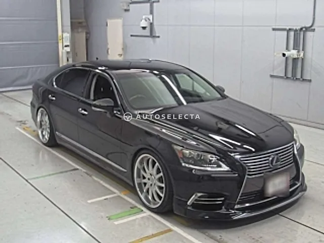 Lexus LS 2013, auction grade 4