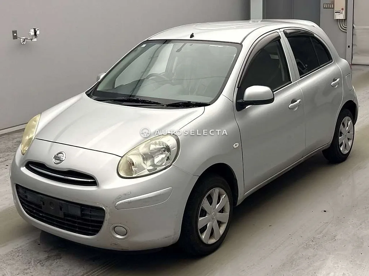 Nissan March 2011, photo 1 of 1