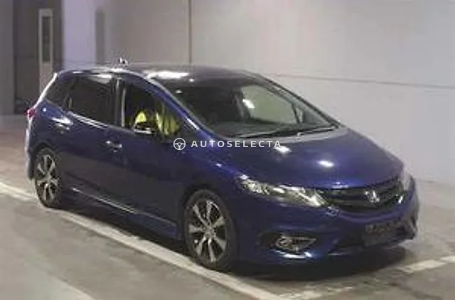 Honda Jade 2015, auction grade 3.5