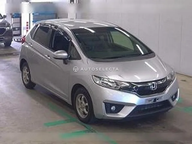 Honda Fit 2016, auction grade 3.5
