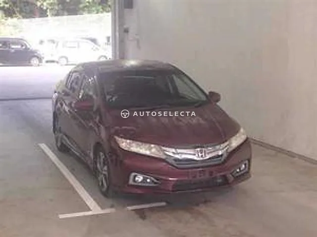 Honda Grace 2015, auction grade R