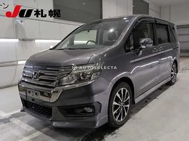 Honda Stepwgn Spada 2014, auction grade 3.5