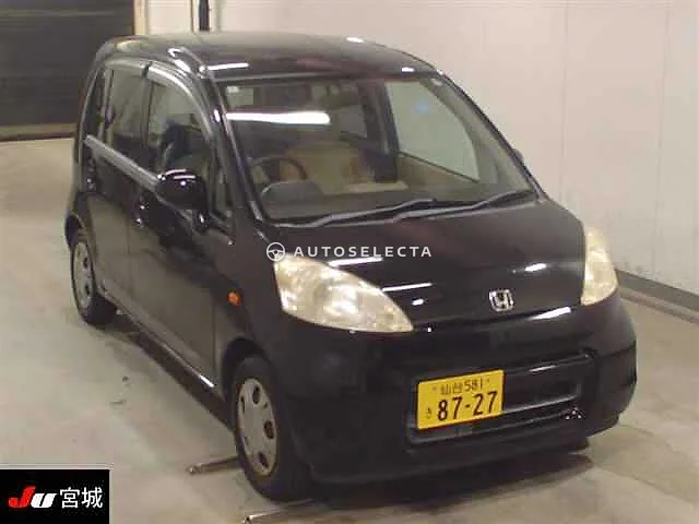 Honda Life 2008, auction grade 3