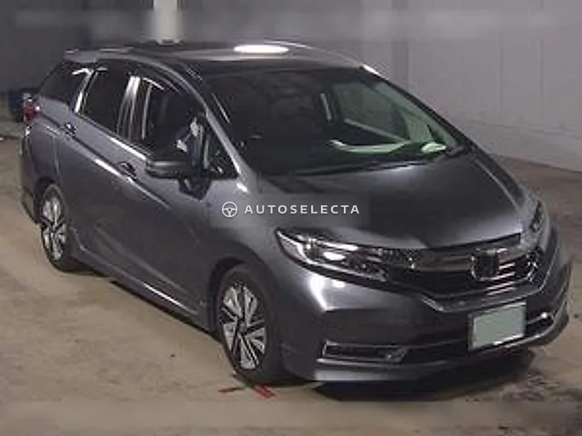 Honda Shuttle 2019, auction grade 4