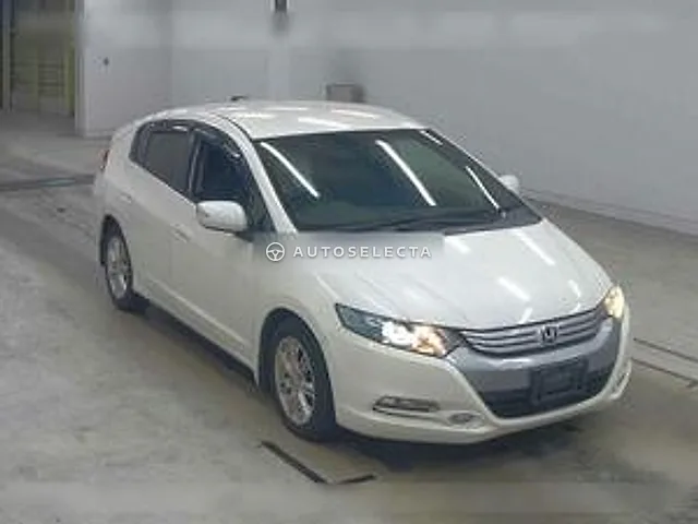Honda Insight 2011, auction grade 3.5