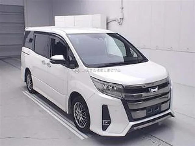 Toyota Noah 2021, auction grade R