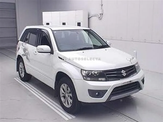Suzuki Escudo 2013, auction grade R