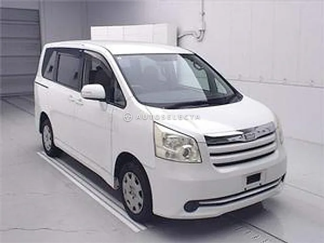 Toyota Noah 2009, auction grade 3.5