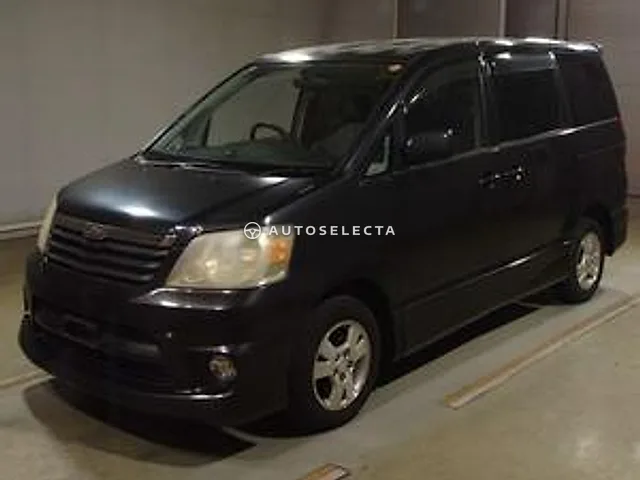 Toyota Noah 2003, auction grade 3
