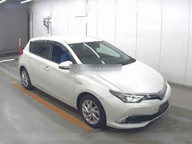 Toyota Auris 2016, auction grade 4