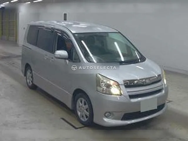 Toyota Noah 2008, auction grade R