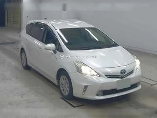 Toyota Prius Alpha 2012, auction grade 3
