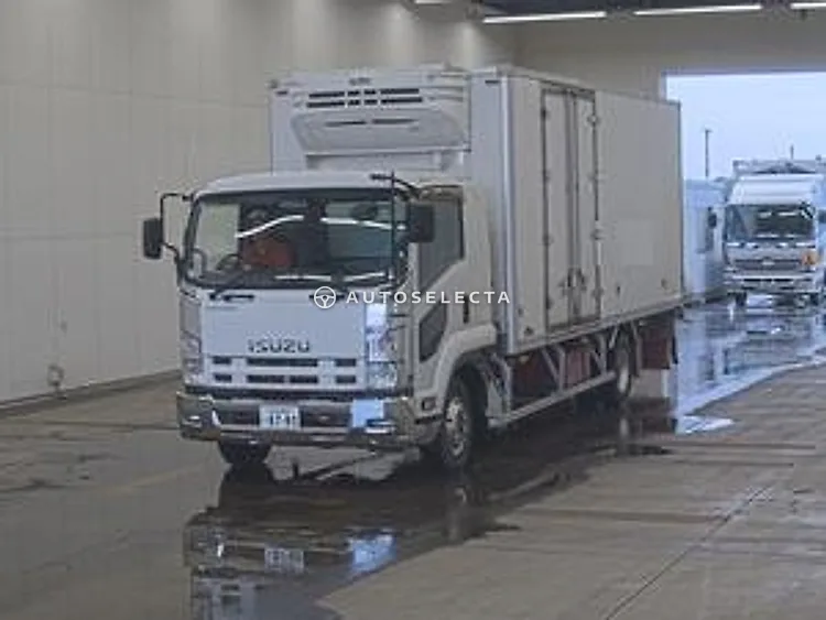 Isuzu Forward 2014, photo 1 of 1