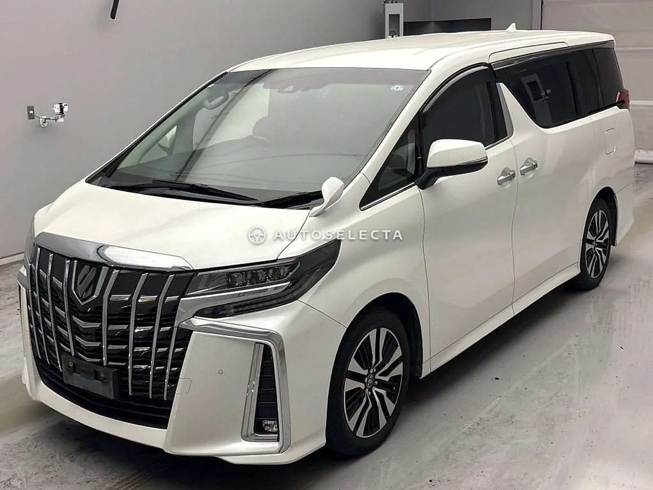 Toyota Alphard 2022, photo 1 of 1