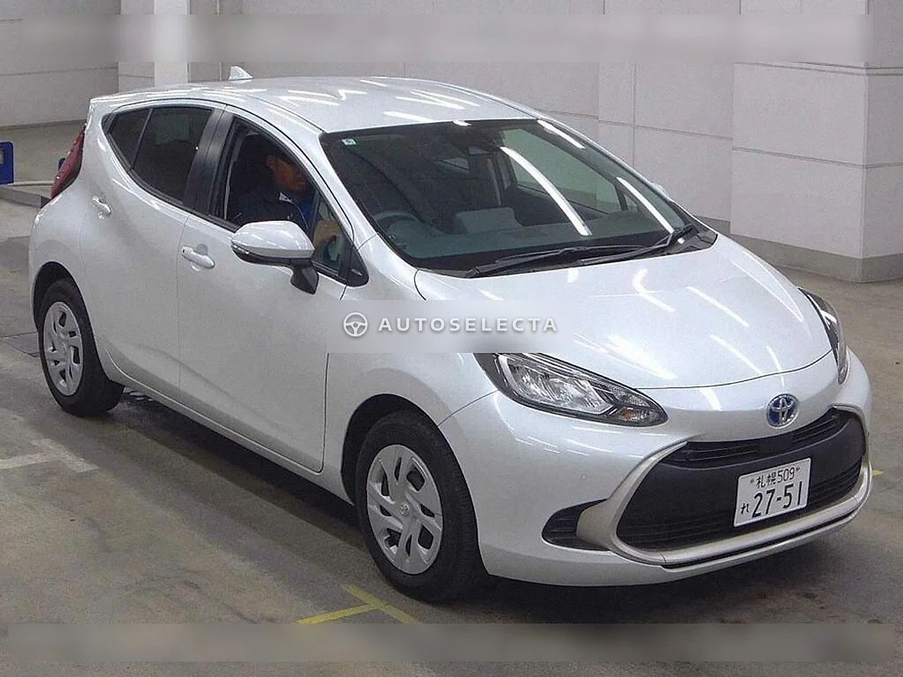 Toyota Aqua 2025, photo 1 of 1