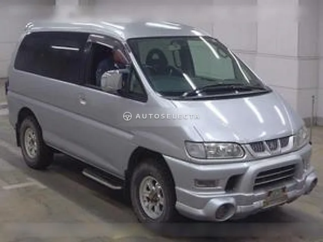 Mitsubishi Delica Space Gear 2006, auction grade 4