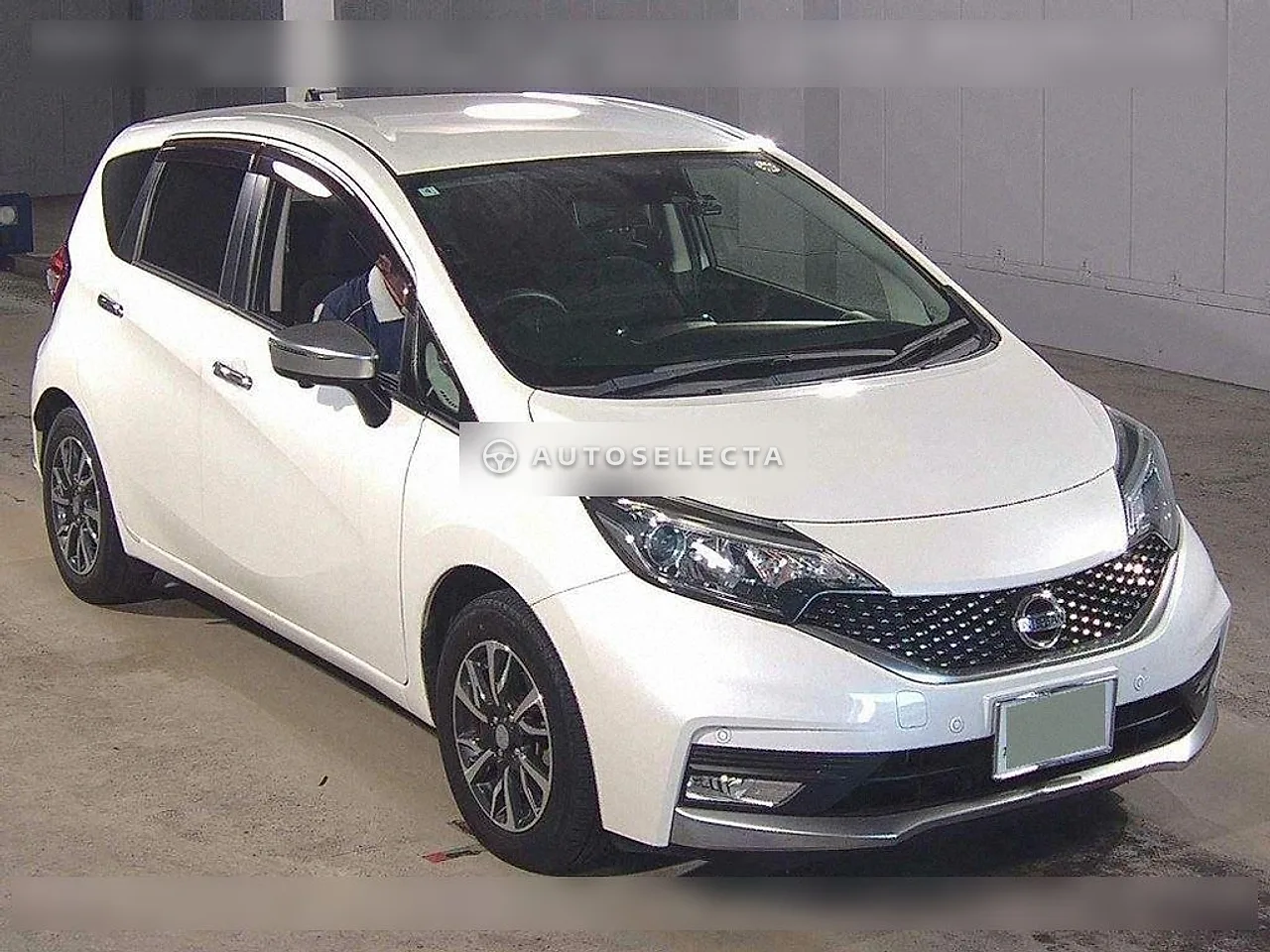 Nissan Note 2018, photo 1 of 6