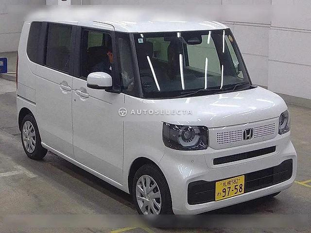 Honda N-BOX 2025, auction grade 5