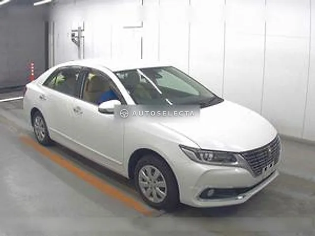 Toyota Premio 2019, auction grade R