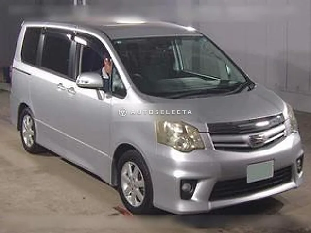 Toyota Noah 2011, auction grade 4