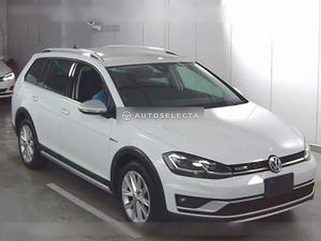 Volkswagen Golf Alltrack 2017, auction grade 4