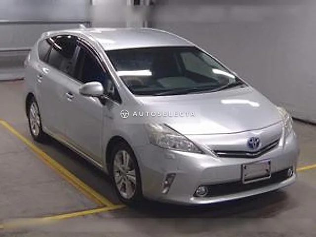 Toyota Prius Alpha 2013, auction grade 4