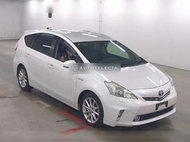Toyota Prius Alpha 2012, auction grade 3.5