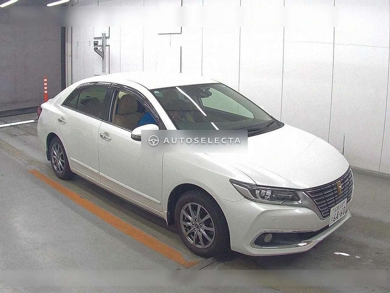 Toyota Premio 2017, photo 1 of 6