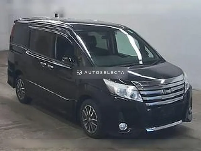 Toyota Noah 2015, auction grade R