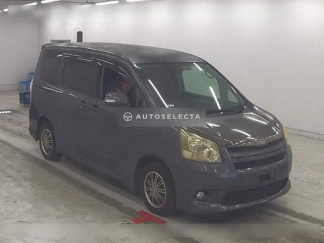 Toyota Noah 2009, auction grade 3