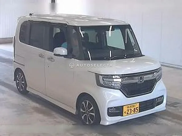 Honda N-BOX Custom 2019, auction grade 4