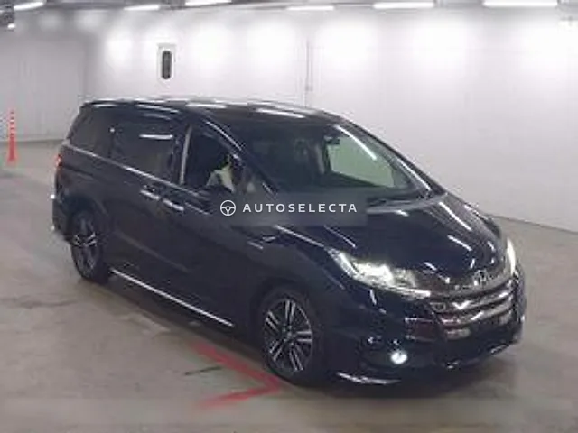 Honda Odyssey Hybrid 2016, auction grade 3.5