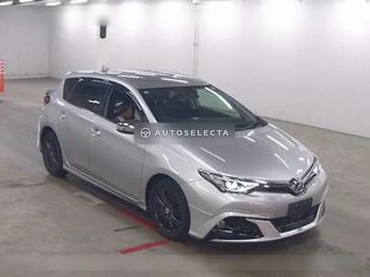 Toyota Auris 2015, photo 1 of 1