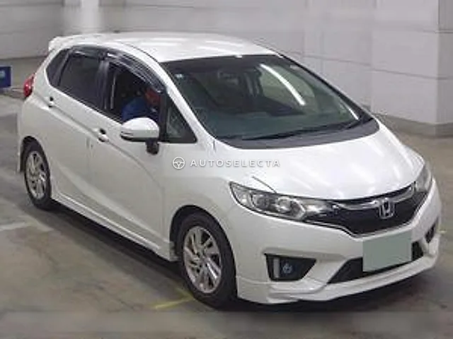 Honda Fit 2016, auction grade 4