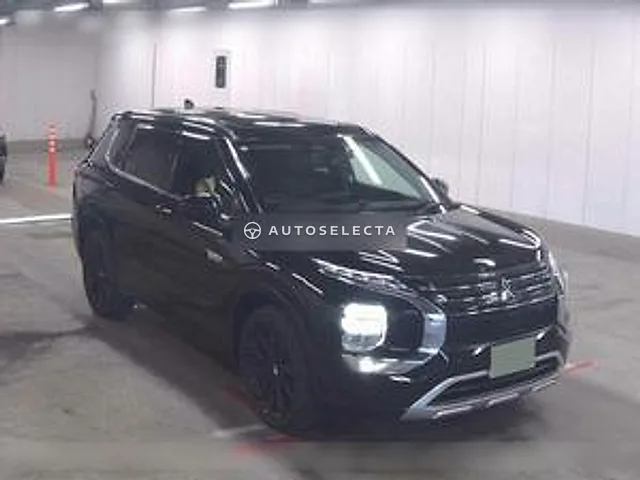Mitsubishi Outlander PHEV 2022, auction grade 4.5