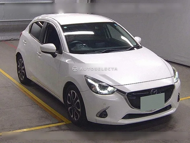 Mazda Demio 2018, auction grade 3