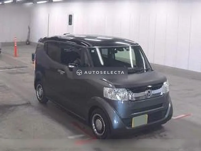 Honda N-BOX Slash 2016, auction grade 3.5